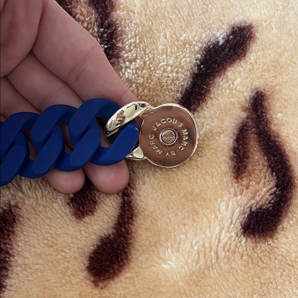 Marc by Marc Jacobs Gold and Blue Chain Bracelet - Picture 4 of 10